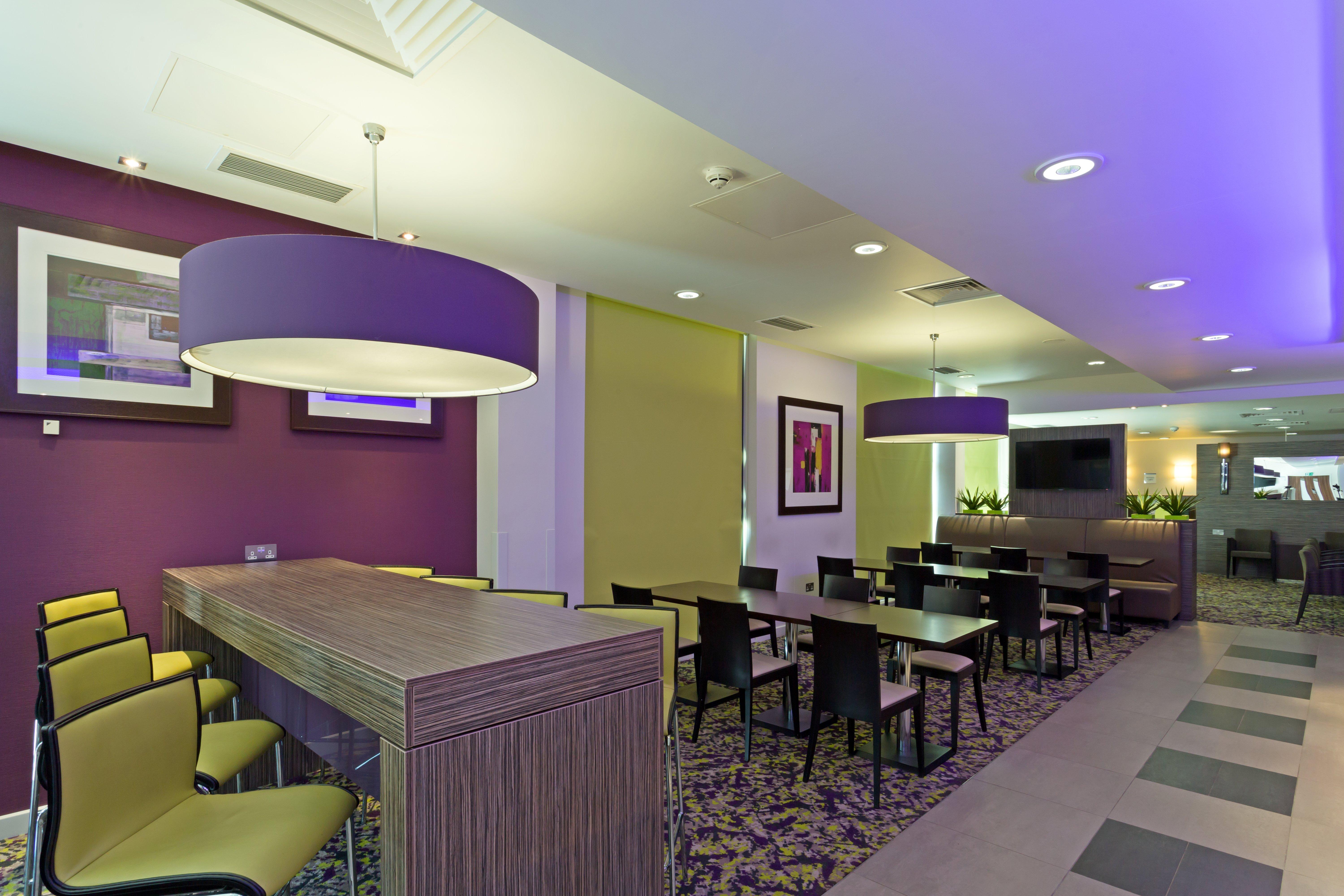 Holiday Inn Express Harlow By Ihg Exteriér fotografie