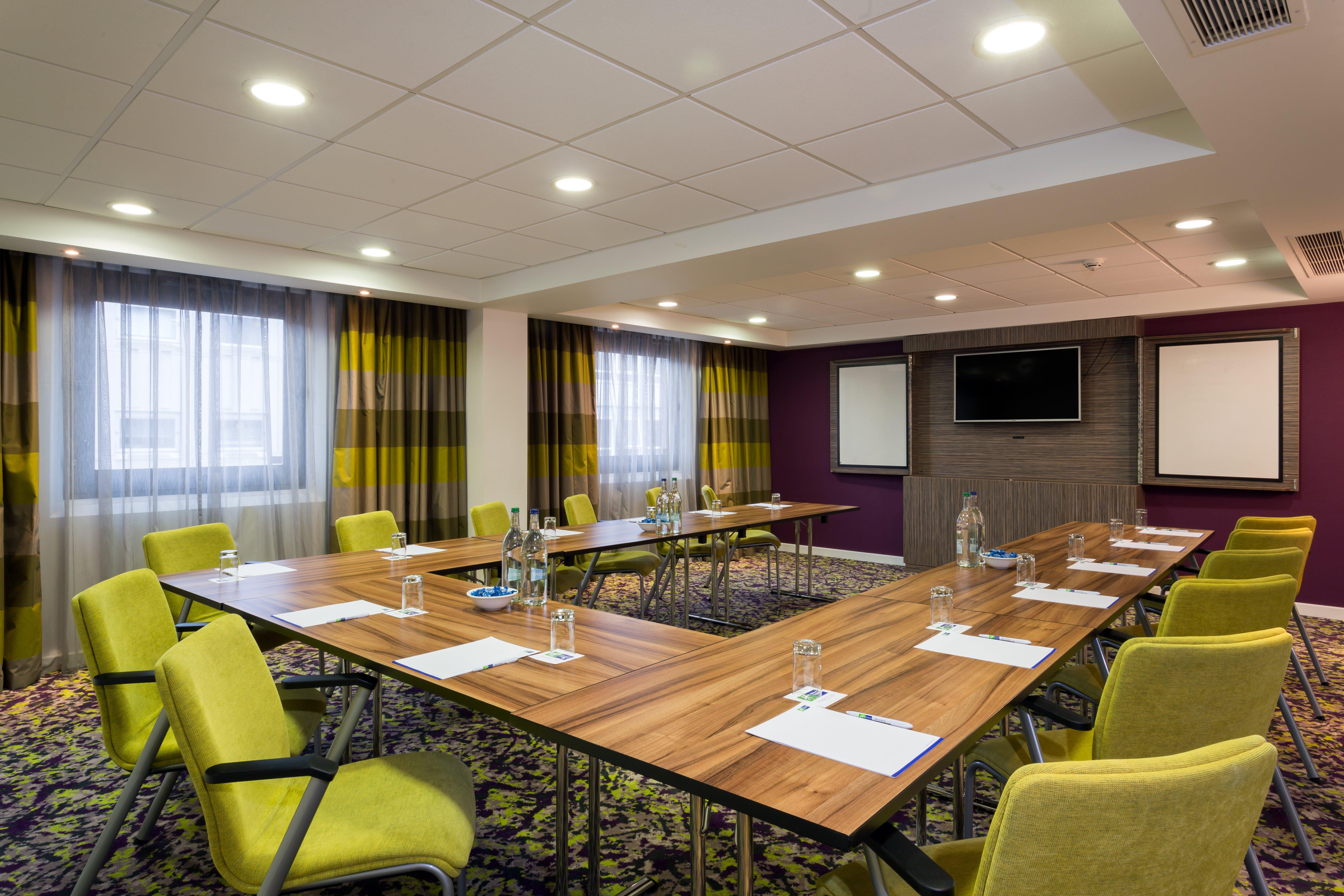 Holiday Inn Express Harlow By Ihg Exteriér fotografie