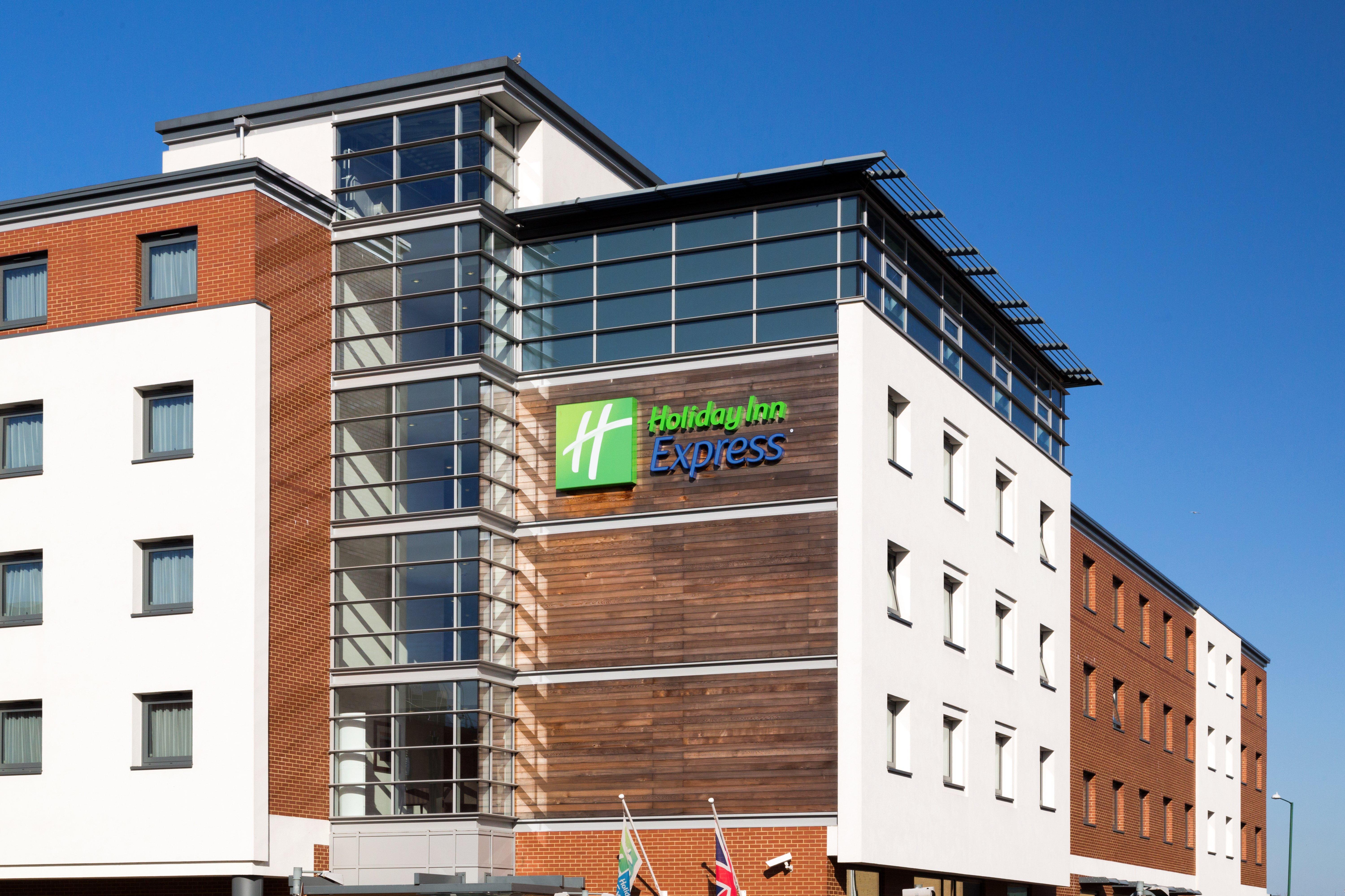Holiday Inn Express Harlow By Ihg Exteriér fotografie