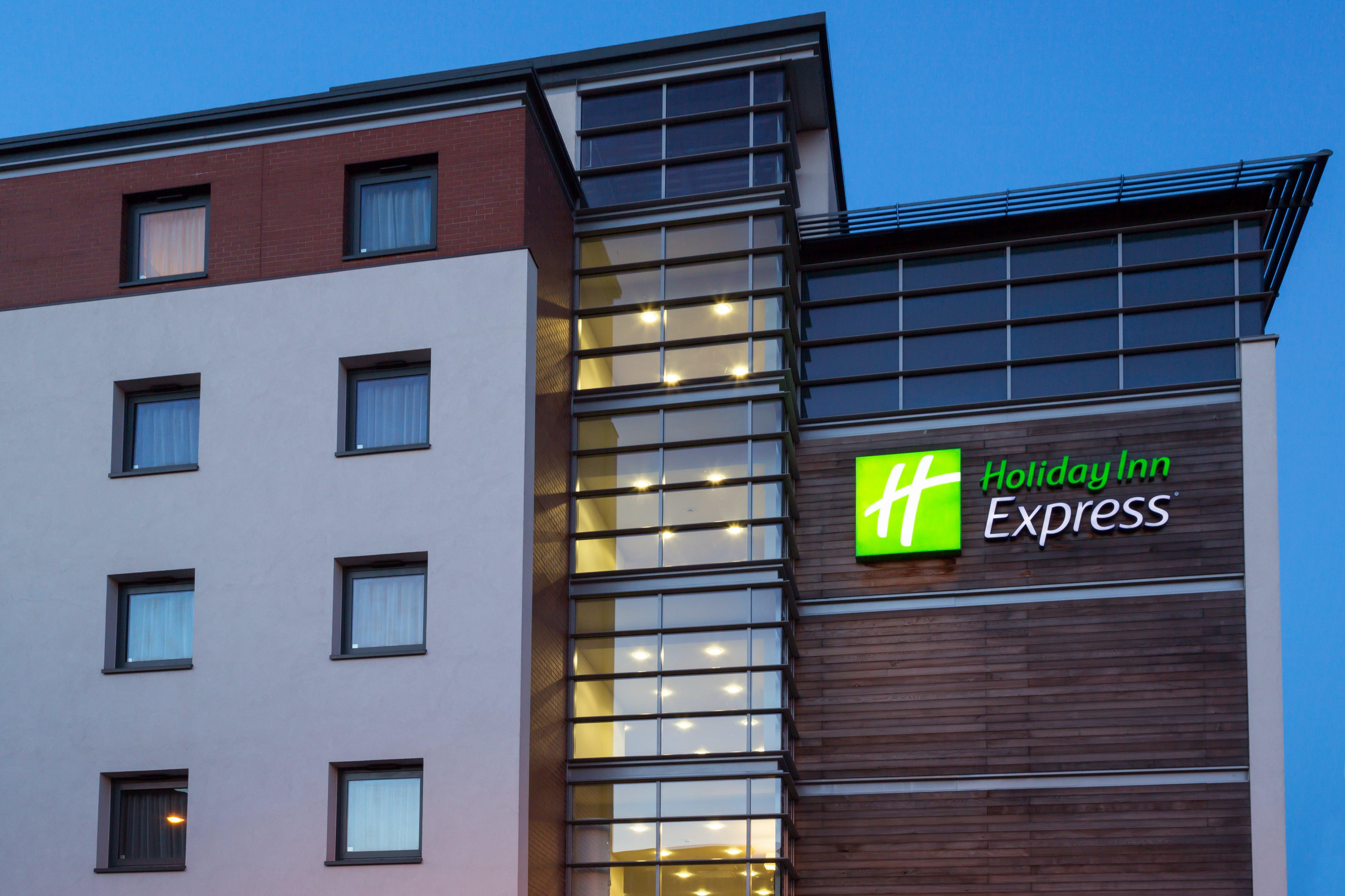 Holiday Inn Express Harlow By Ihg Exteriér fotografie