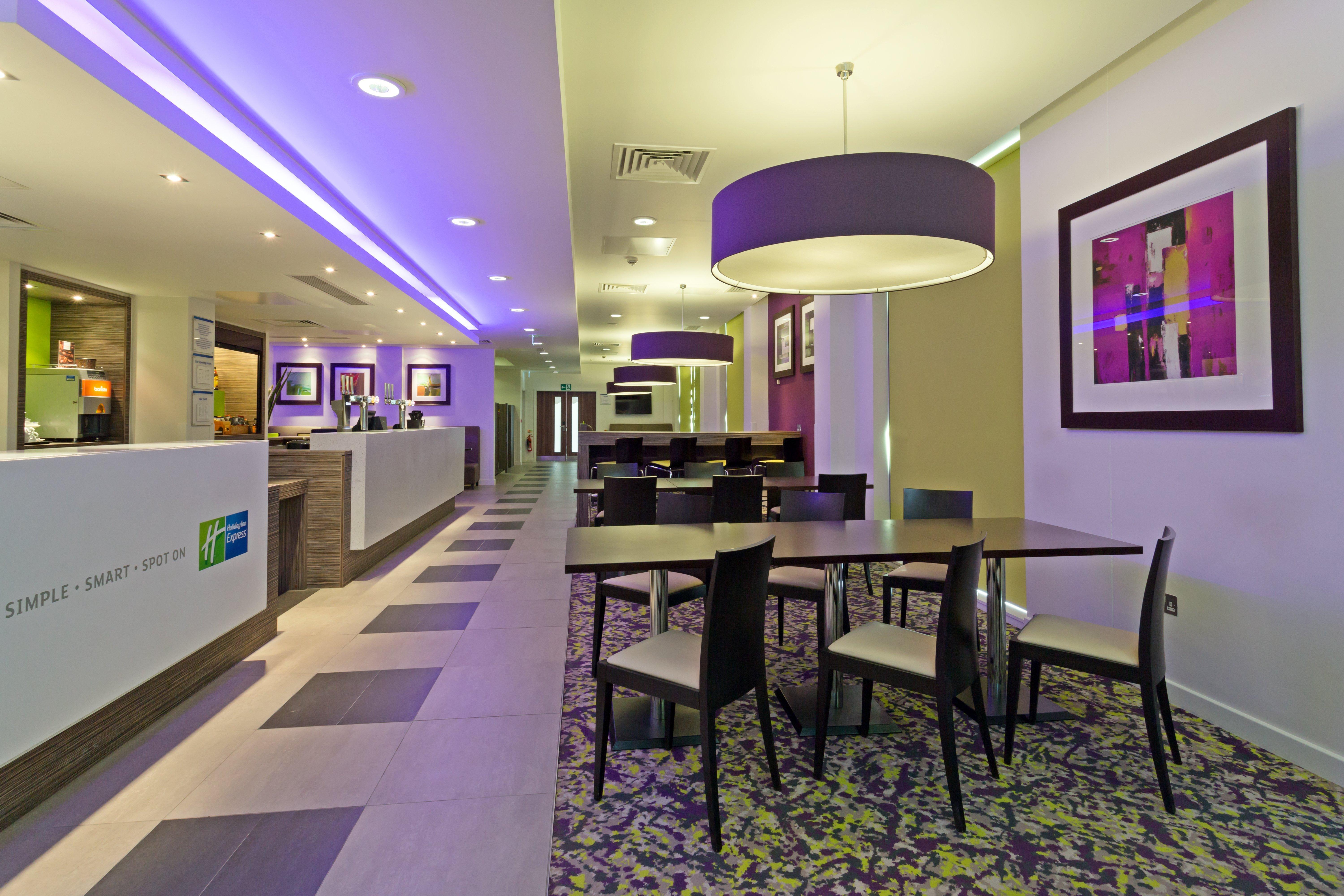 Holiday Inn Express Harlow By Ihg Exteriér fotografie