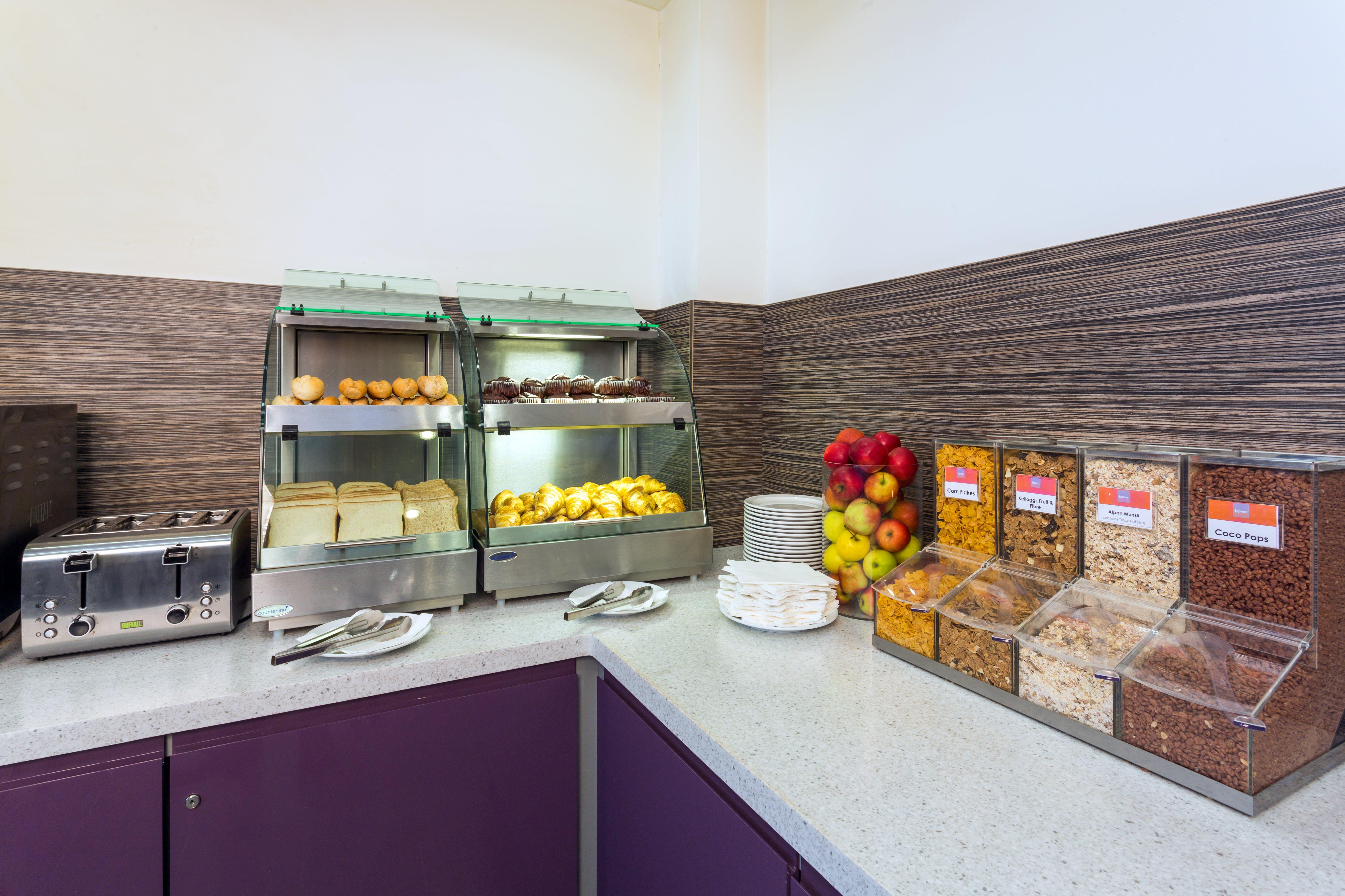 Holiday Inn Express Harlow By Ihg Exteriér fotografie