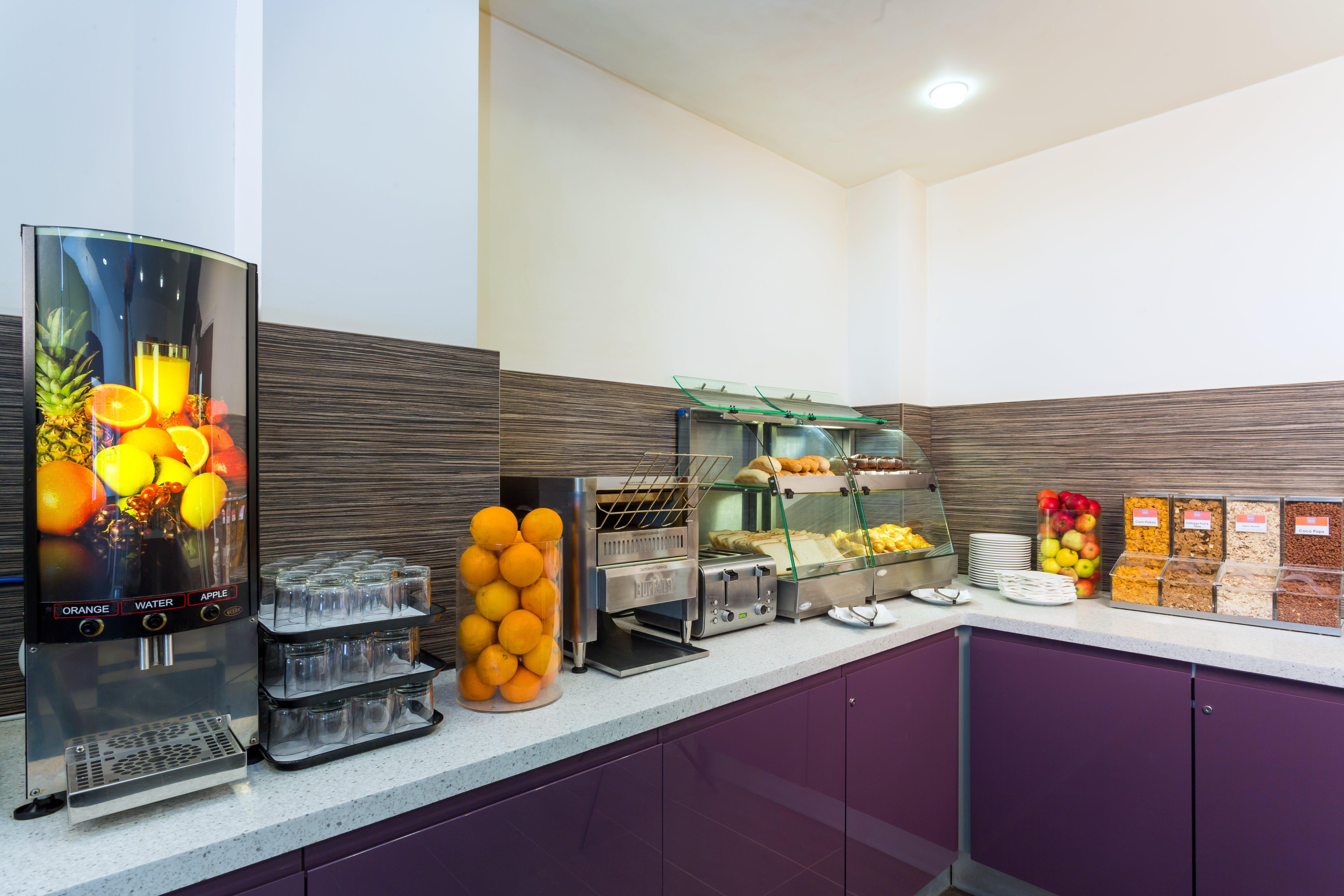 Holiday Inn Express Harlow By Ihg Exteriér fotografie