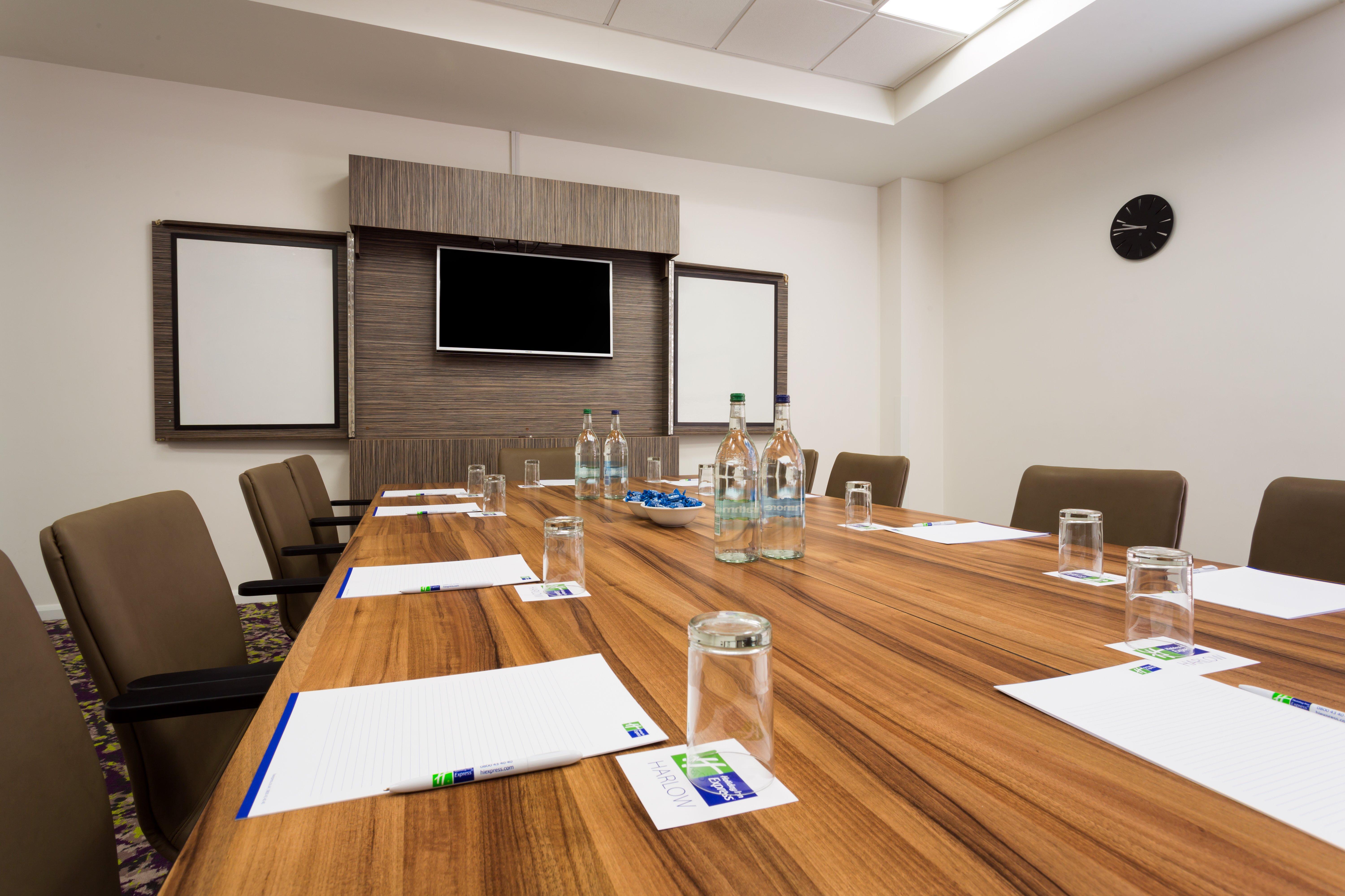 Holiday Inn Express Harlow By Ihg Exteriér fotografie