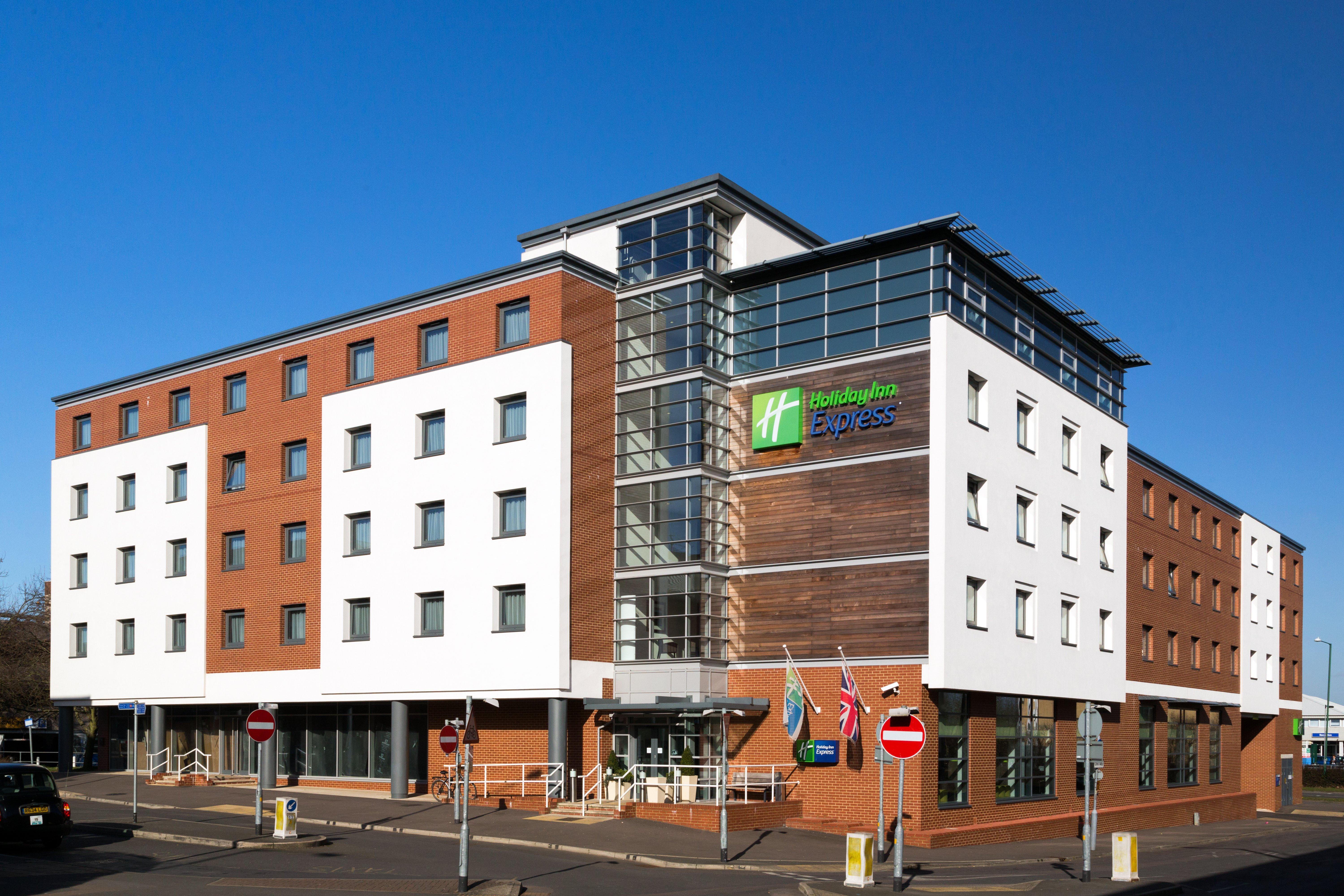 Holiday Inn Express Harlow By Ihg Exteriér fotografie