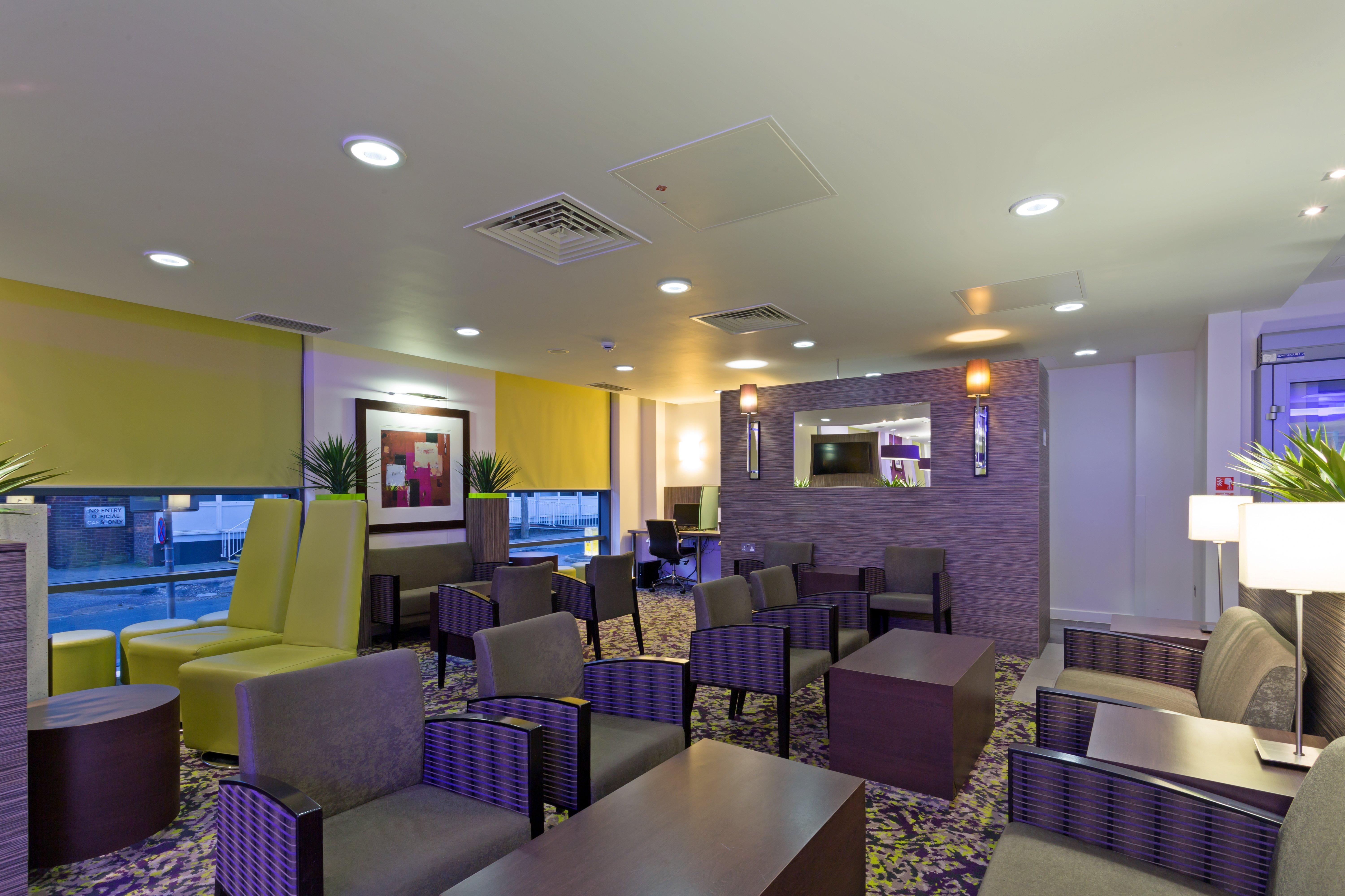 Holiday Inn Express Harlow By Ihg Exteriér fotografie