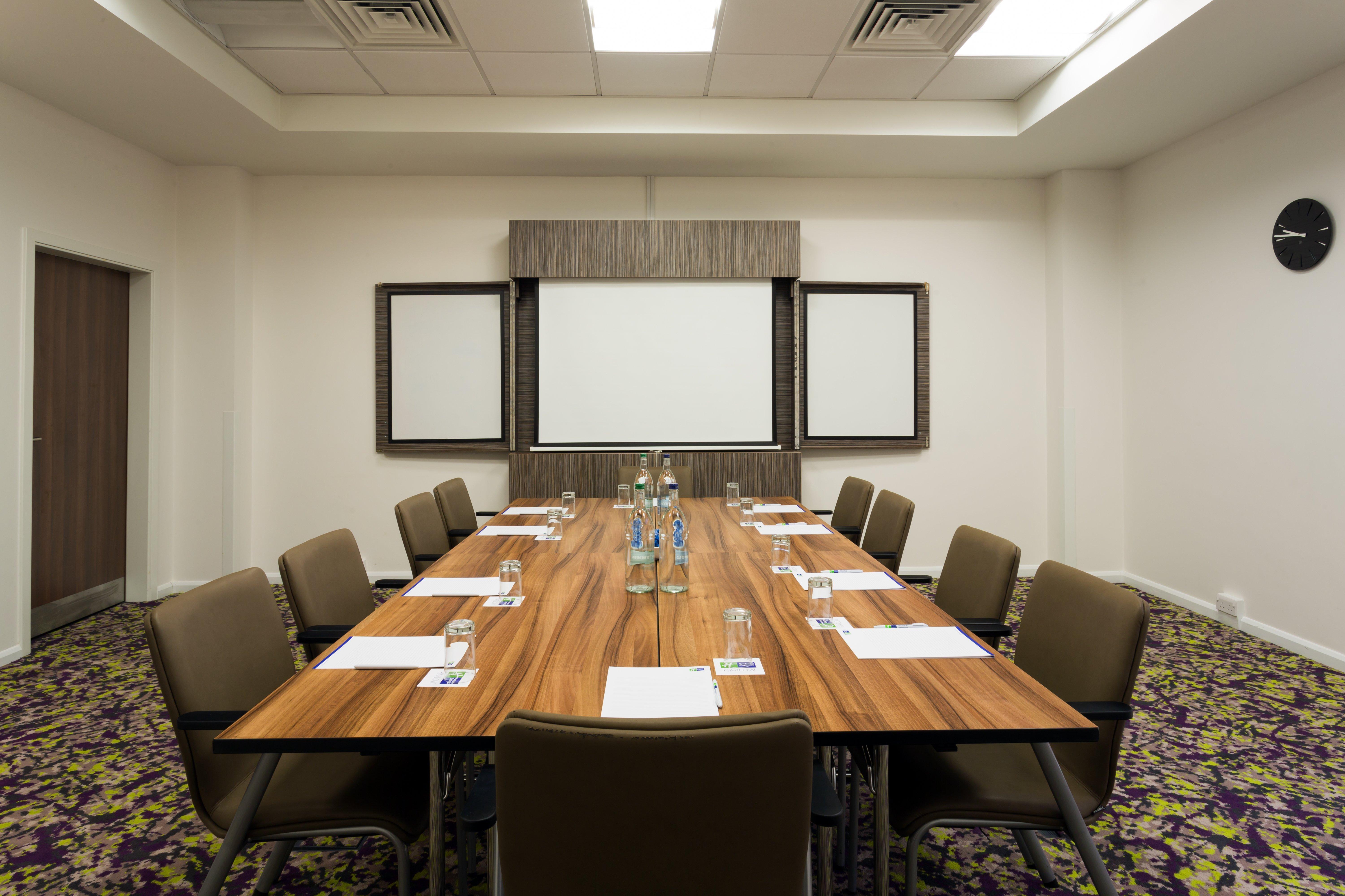 Holiday Inn Express Harlow By Ihg Exteriér fotografie