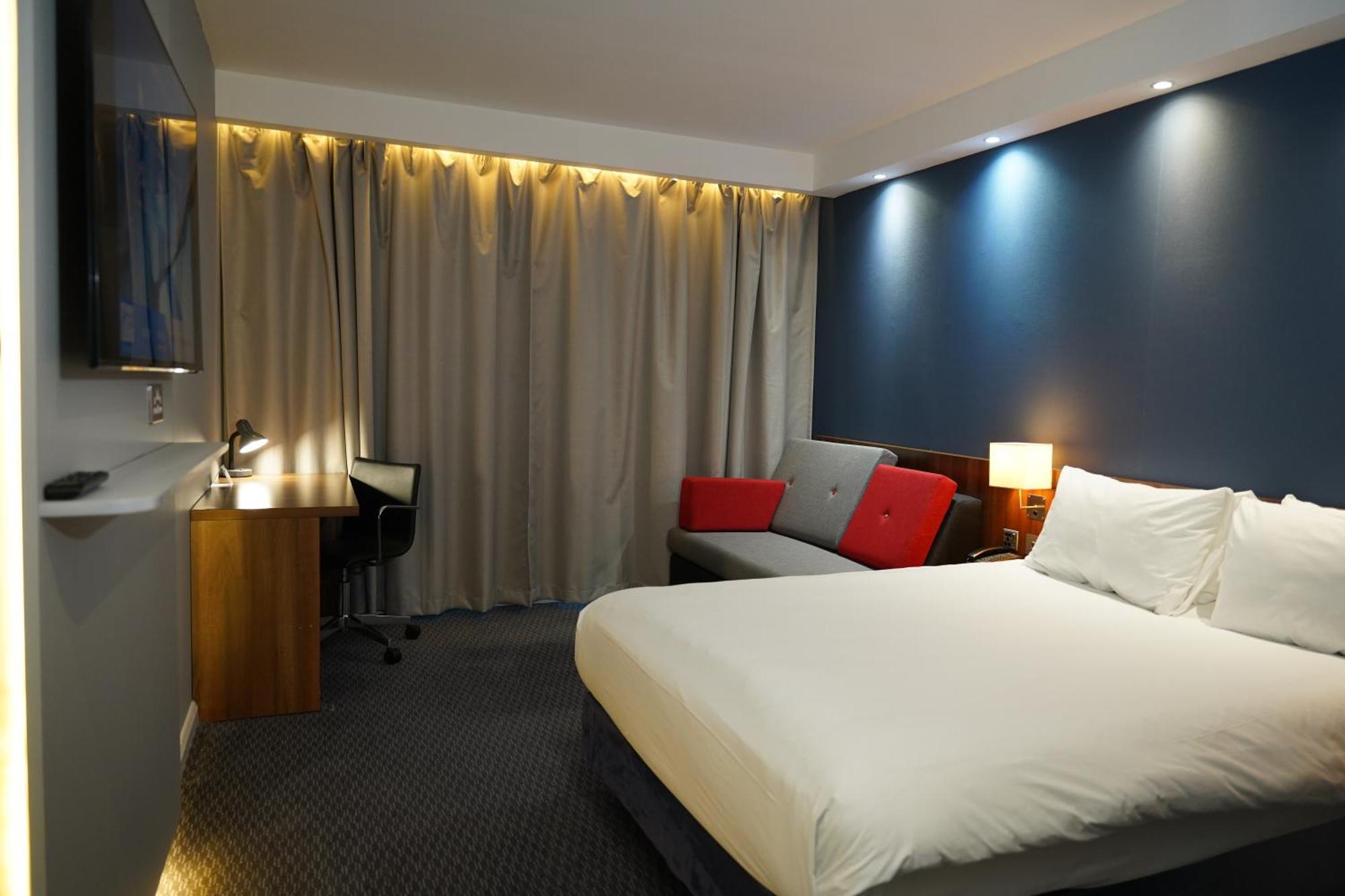 Holiday Inn Express Harlow By Ihg Exteriér fotografie