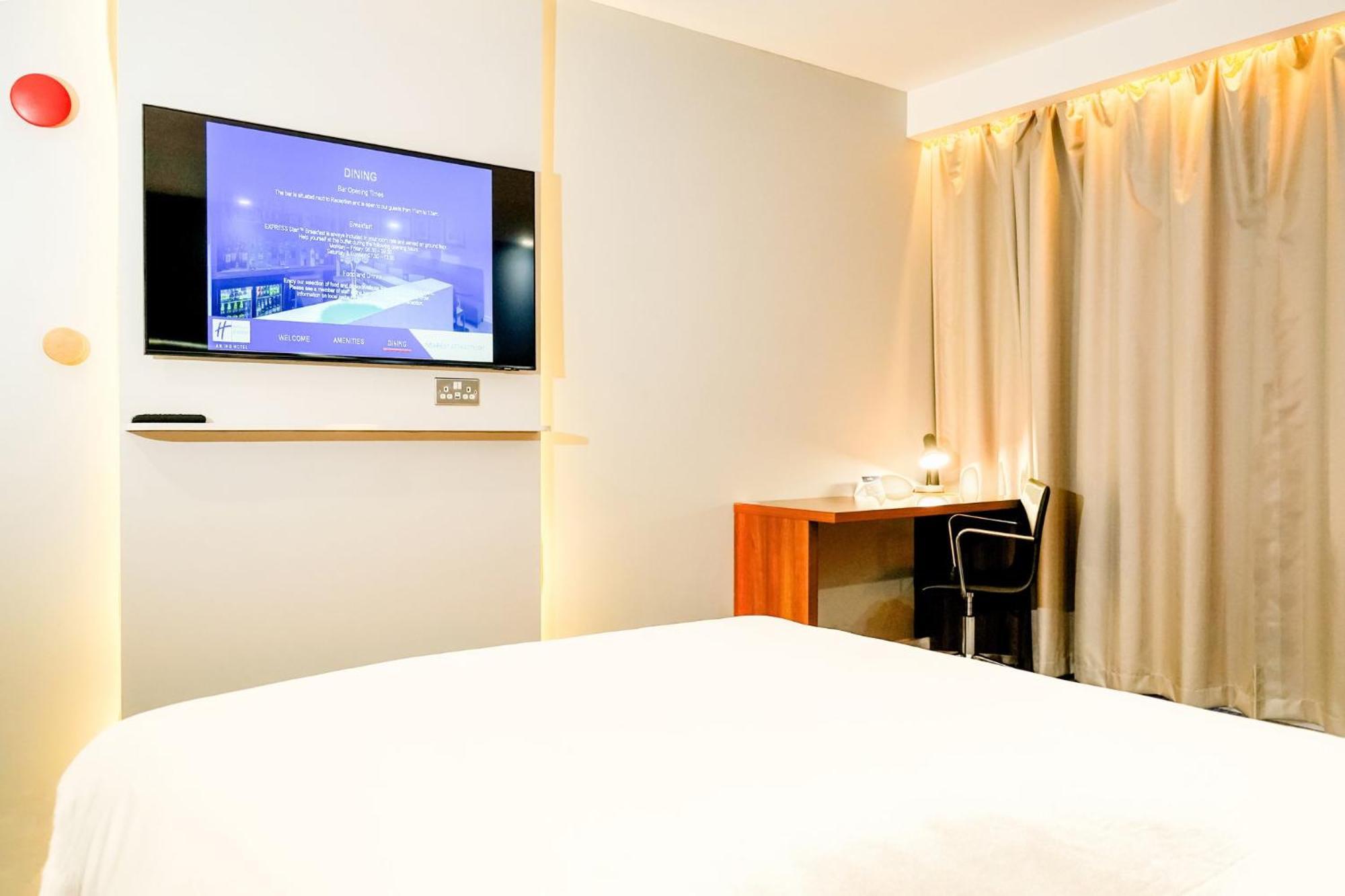 Holiday Inn Express Harlow By Ihg Exteriér fotografie