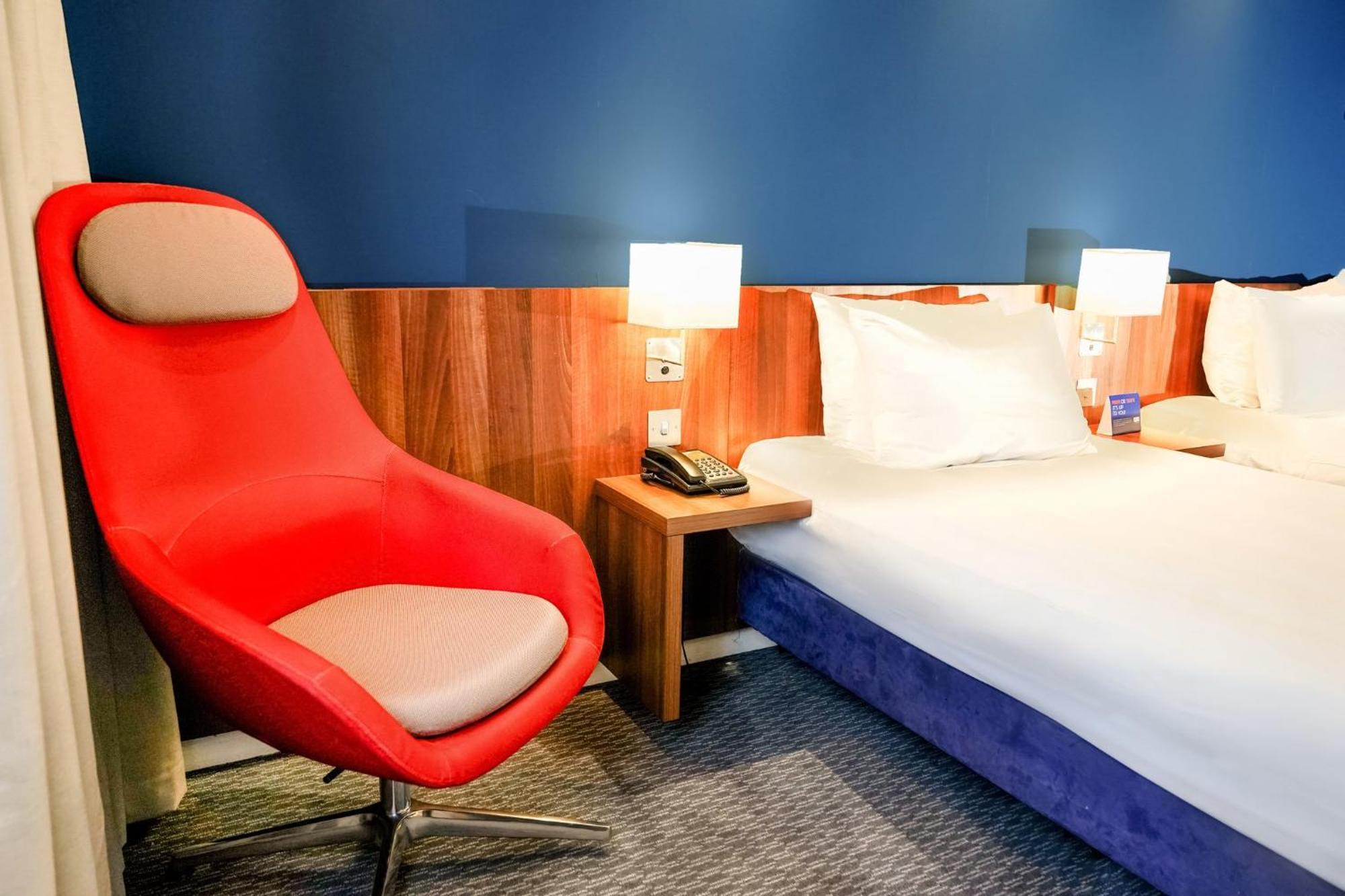 Holiday Inn Express Harlow By Ihg Exteriér fotografie