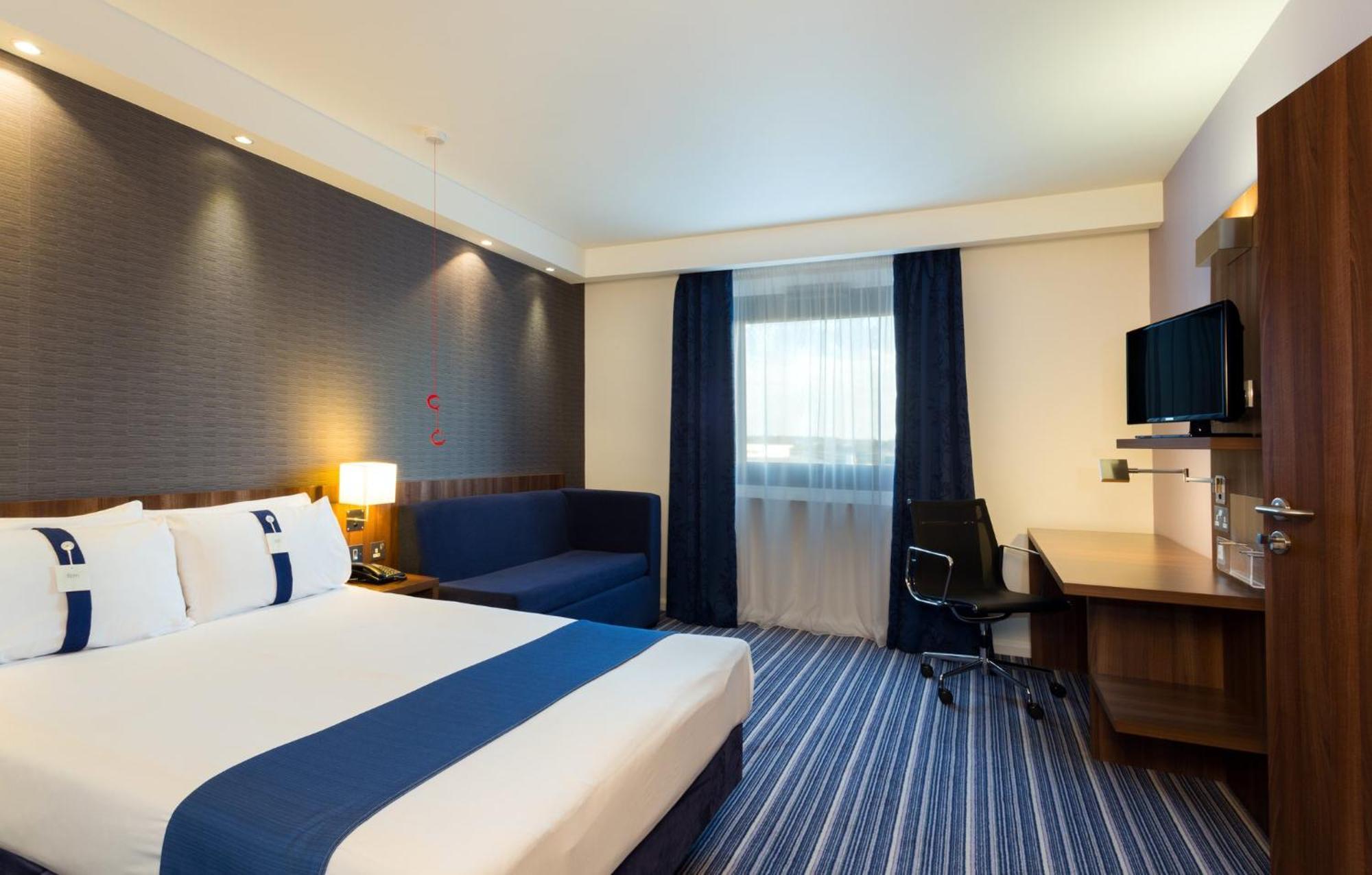 Holiday Inn Express Harlow By Ihg Exteriér fotografie