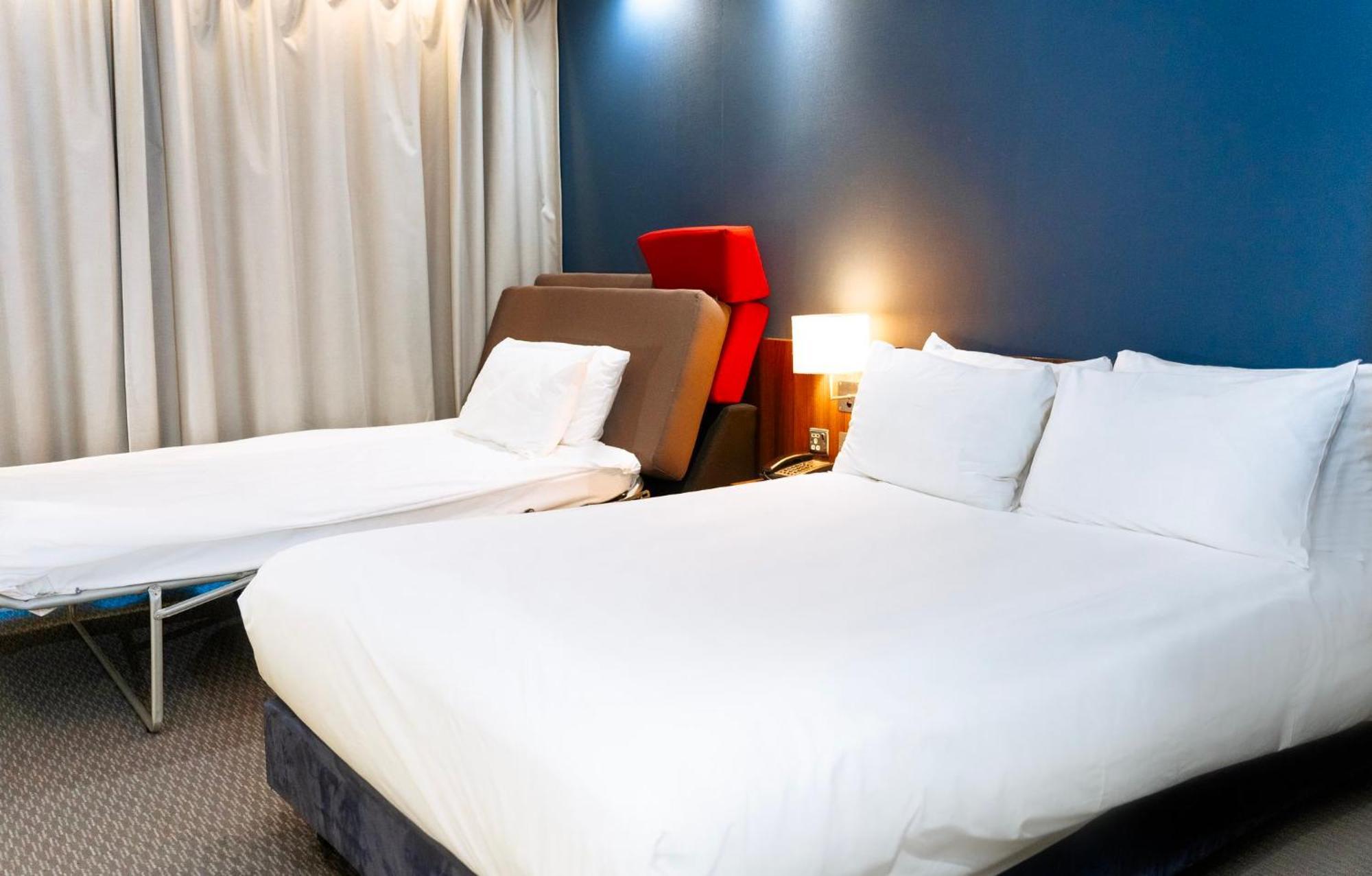 Holiday Inn Express Harlow By Ihg Exteriér fotografie